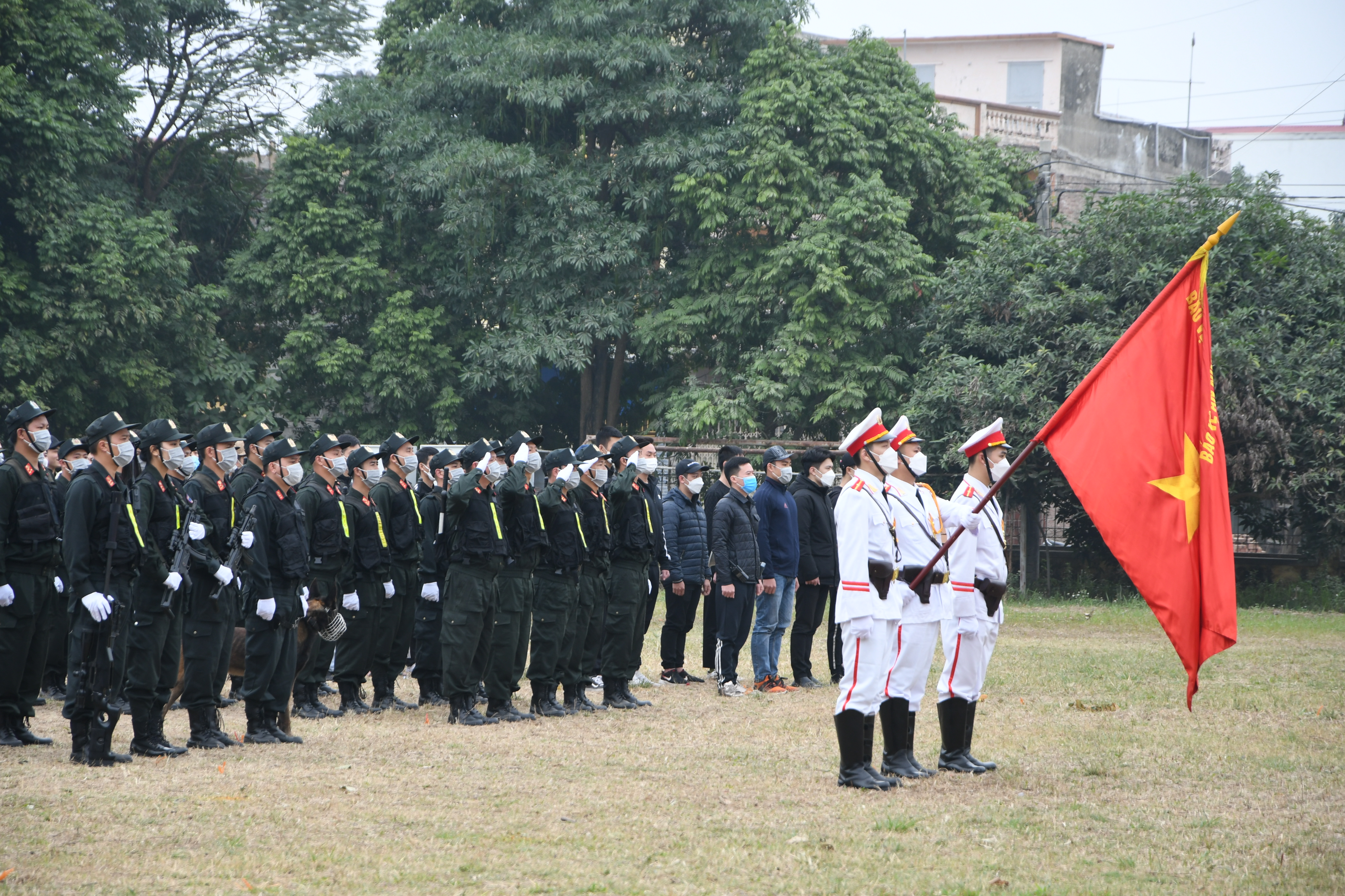 Công an thành phố bảo vệ tuyệt đối an toàn an ninh trật tự dịp Tết dương lịch 2022